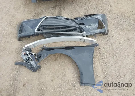 2019 Lexus Is 300 z USA, uszkodzony, nr VIN JTHBA1D22K5094829